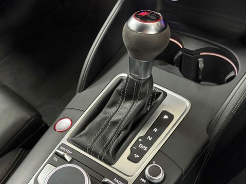 Audi RS3 2.5 TFSI Sportback 5dr Petrol S Tronic quattro Euro 6 (s/s) (400 ps) 59
