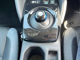 Nissan LEAF Leaf Tekna Electric 110kw, 39kwh (Automatic) 55