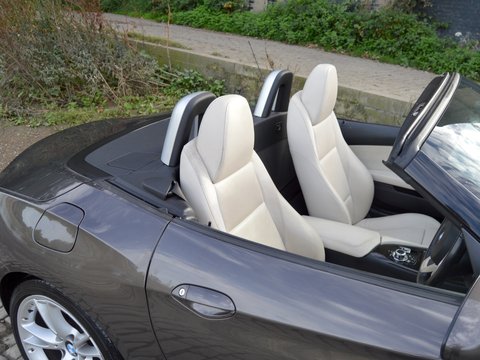 BMW Z4 E89 2.5 23i sDrive Roadster 24