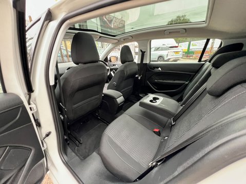 Peugeot 308 E-HDI ACTIVE 51