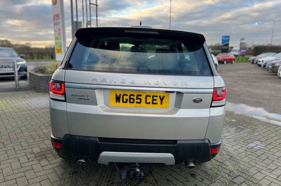 Land Rover Range Rover Sport 3.0 SDV6 HSE AUTO 9