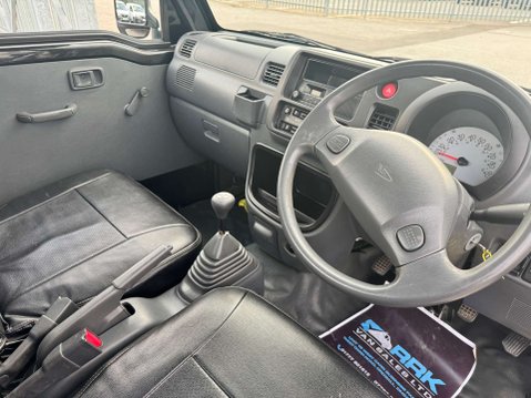 Daihatsu Hijet 19