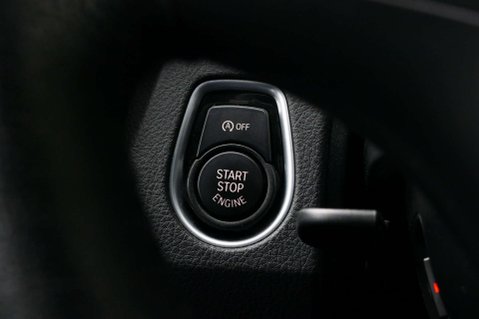 BMW 3 Series 2.0 320i Sport Auto 5dr 41