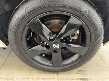 Nissan LEAF Leaf Black Edition 5dr 8