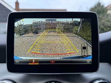 Mercedes-Benz GLA 2.1 GLA200d Sport (Premium Plus) 7G-DCT Euro 6 (s/s) 5dr 23