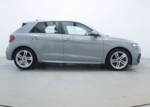 Audi A1 1.0 A1 Sportback 30 TFSI S Line Semi-Auto 5dr 12