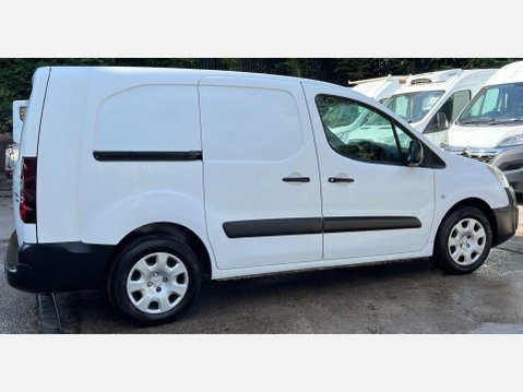 Peugeot Partner 1.6 eHDi 750 SE Panel Van 4dr Diesel Manual L2 (s/s) (128 g/km, 90 bhp) 10