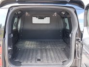 Land Rover Defender 110 D300 HARD TOP X-DYNAMIC HSE MHEV HUGE SPEC STYLED AT SEEKER  15
