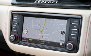 Ferrari California T HS 19