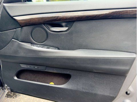 BMW 5 Series 2.0 520d M Sport Auto 5dr 77