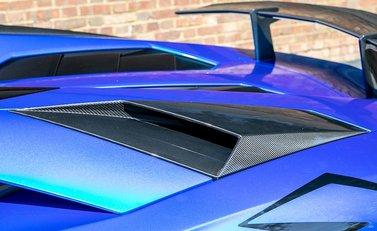 Lamborghini Aventador SV LP750-4 Roadster 27