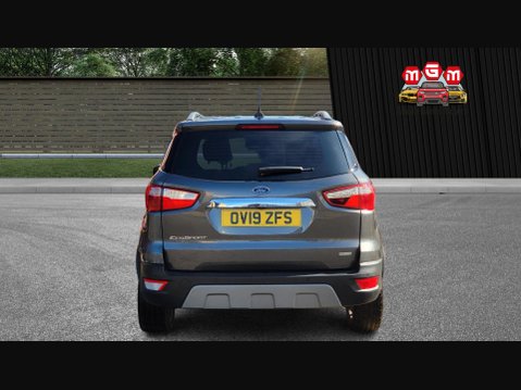 Ford Ecosport TITANIUM 7