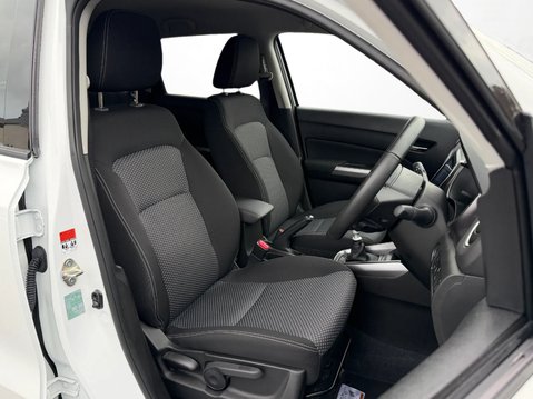 Suzuki Vitara 1.4 Boosterjet MHEV 109 Motion 5dr 17