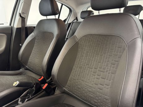 Vauxhall Corsa 1.2 Corsa SE 5dr 19