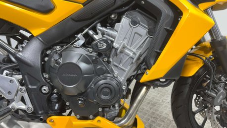 Honda CB 650 NAKED BIKE 2015 ONLY 10K MOT WARRANTY VERY CLEAN 650CC 12