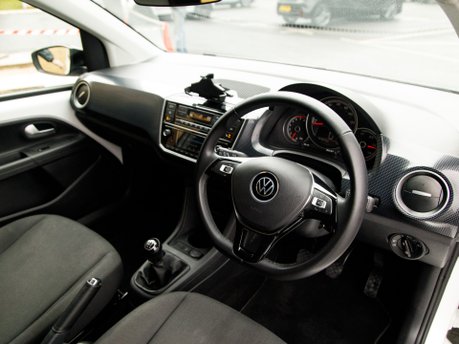 Volkswagen Up R-LINE