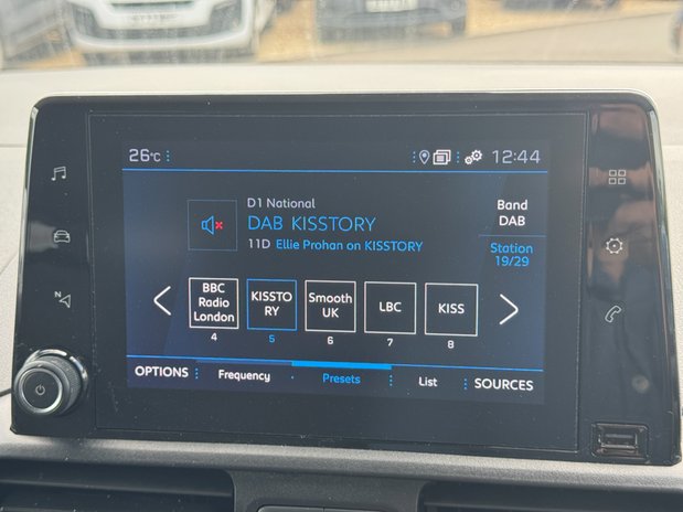 Peugeot Partner AUTO SWB L1H1 Low Roof Premium Plus Air Con Alloys Nav Sensors EURO 6 26