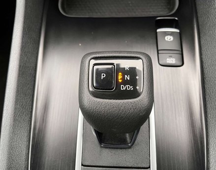 Nissan Qashqai 1.3 Qashqai Acenta Premium DiG-T MHEV CVT 5dr 61