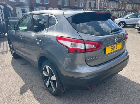 Nissan Qashqai 1.2 DIG-T n-tec 2WD Euro 6 (s/s) 5dr 4