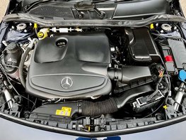 Mercedes-Benz A Class 1.6 A 180 Sport Exeutive Auto 5dr 7