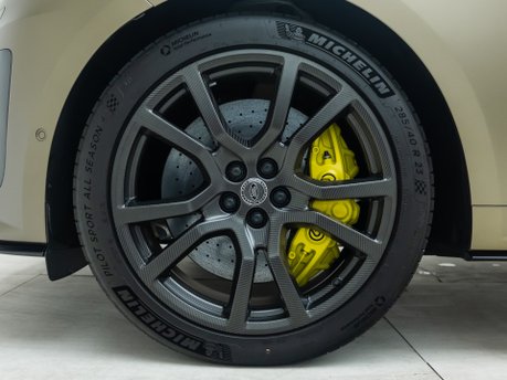 Land Rover Range Rover Sport P635 SV EDITION ONE CARBON BRONZE