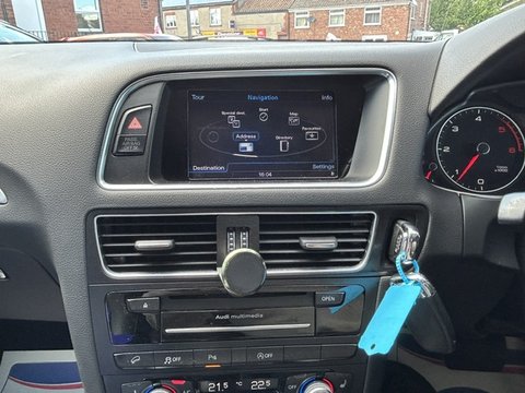Audi Q5 TDI QUATTRO SE 14