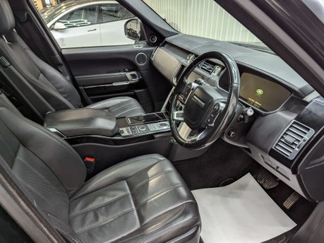 Land Rover Range Rover 3.0 Range Rover Vogue TDV6 Auto 4WD 5dr 49