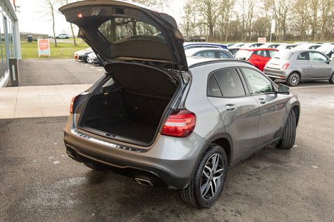 Mercedes-Benz GLA Class GLA 180 URBAN EDITION 36