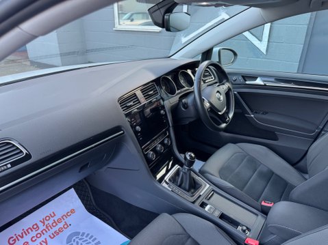 Volkswagen Golf GT TDI BLUEMOTION TECHNOLOGY 33
