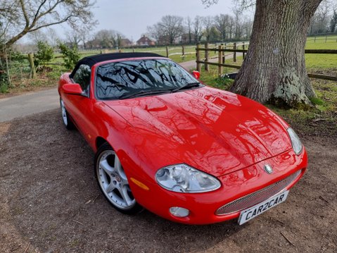 Jaguar XK8 CONVERTIBLE 29