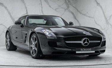 Mercedes-Benz SLS AMG 10