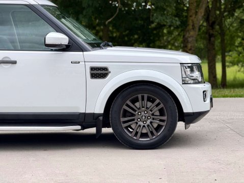 Land Rover Discovery 3.0 Discovery Graphite SDV6 Auto 4WD 5dr 19