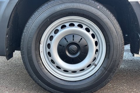 Volkswagen Crafter CR35 140 ps Tdi L2 H2 Trendline Panel Van - No VAT 32