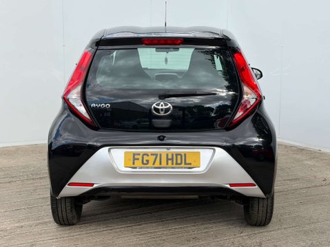 Toyota Aygo 1.0 Aygo X-Play TSS VVT-i 5dr 25