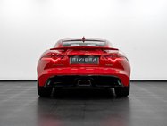 Jaguar F-Type 2.0i GPF R-Dynamic Coupe 2dr Petrol Auto Euro 6 (s/s) (300 ps) 39