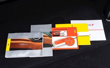 Ferrari California T 33