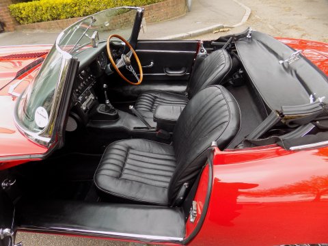 Jaguar E-Type S1½ 4.2 Roadster 18