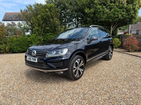 Volkswagen Touareg 3.0 TDI V6 BlueMotion Tech R-Line Tiptronic 4WD Euro 6 (s/s) 5dr