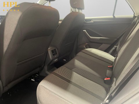 Volkswagen T-Roc 1.0 TSI Life SUV 5dr Petrol Manual Euro 6 (s/s) (110 ps) 19