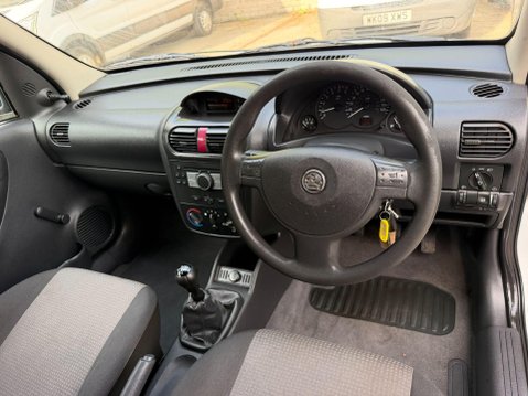 Vauxhall Combo 1.3 CDTi 2000 16v Panel Van 3dr Diesel Manual (134 g/km, 69 bhp) 25