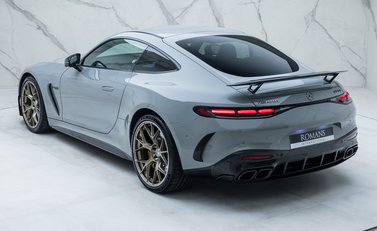 Mercedes-Benz Amg GT 63 LAUNCH EDITION 12
