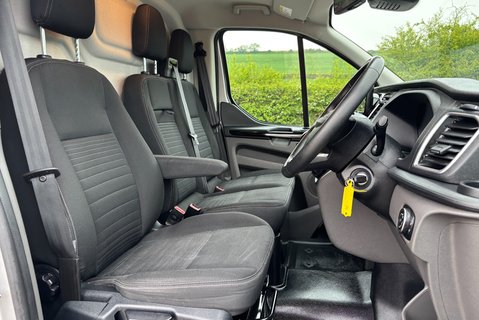 Ford Transit Custom 300 L1 Limited 130ps Panel Van 4