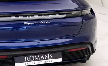 Porsche Taycan TURBO 24