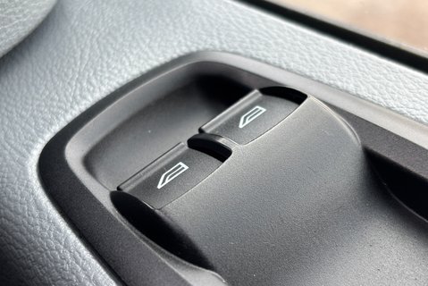 Ford Transit 350 L3 Srw 130 ps Curtain Side Truck with Tail Lift 31