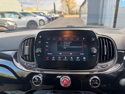 Fiat 500 DOLCEVITA MHEV 12