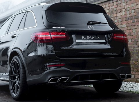 Mercedes-Benz GLC 63 S 4Matic 26