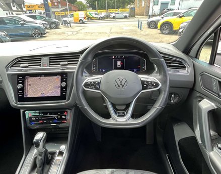 Volkswagen Tiguan 2.0 Tiguan R-Line TDI Semi-Auto 5dr 19