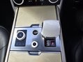 Land Rover Range Rover SV P510e PHEV 19