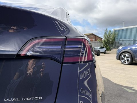 Tesla Model Y (Dual Motor) Long Range SUV 5dr Electric Auto 4WDE (384 bhp) 19