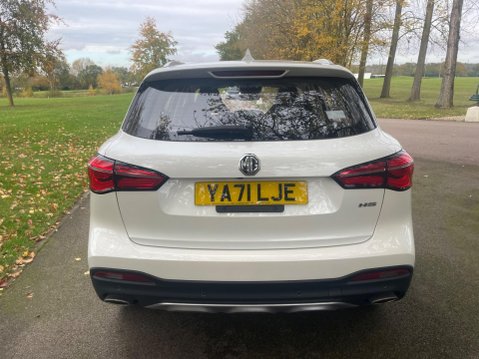 MG HS 1.5 T-GDI Exclusive DCT Euro 6 (s/s) 5dr 39